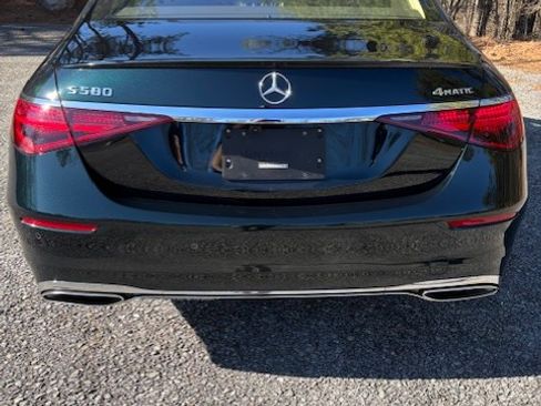 Used 2021 Mercedes-Benz S 580 4MATIC Sedan image 5