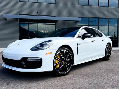 Used 2018 Porsche Panamera Turbo S image 16