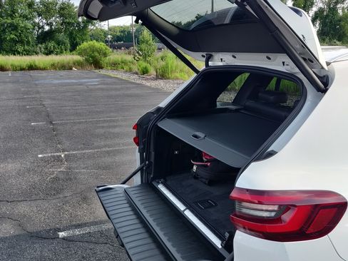 Used 2023 BMW X5 xDrive45e image 4