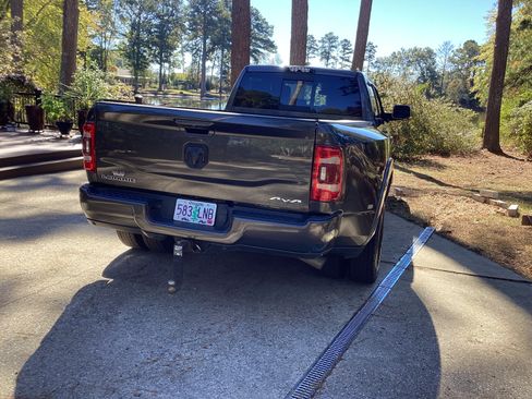 Used 2019 RAM 3500 Laramie image 5