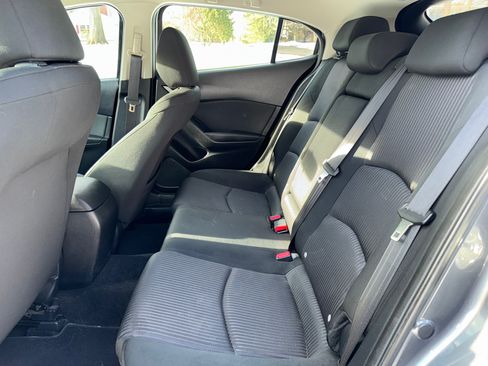 Used 2014 MAZDA MAZDA3 i Touring w/ Technology Package image 23