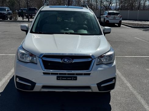 Used 2018 Subaru Forester 2.5i Premium w/ Popular Package #2A image 2