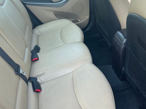 Used 2013 Hyundai Elantra Limited w/ Technology Pkg FWD image 17