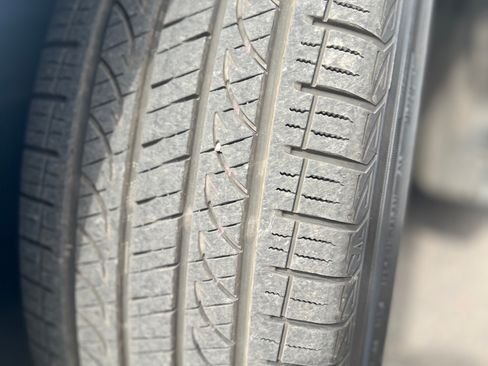 Used 2019 Toyota Corolla XSE image 9