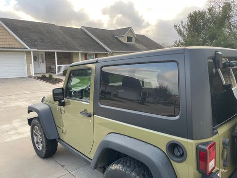 Used 2013 Jeep Wrangler Rubicon w/ PWR Convenience Group image 6