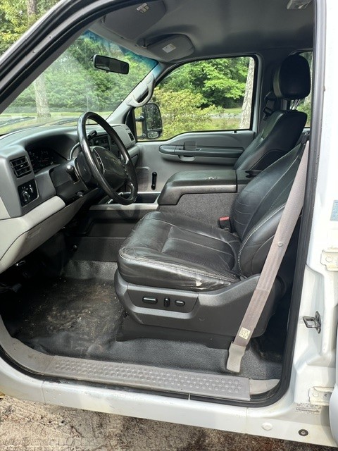 Used 2000 Ford F350 2WD Crew Cab DRW Super Duty image 6