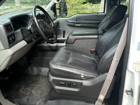 Used 2000 Ford F350 2WD Crew Cab DRW Super Duty image 6