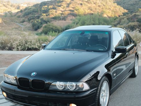Used 2002 BMW 540i Sedan image 10