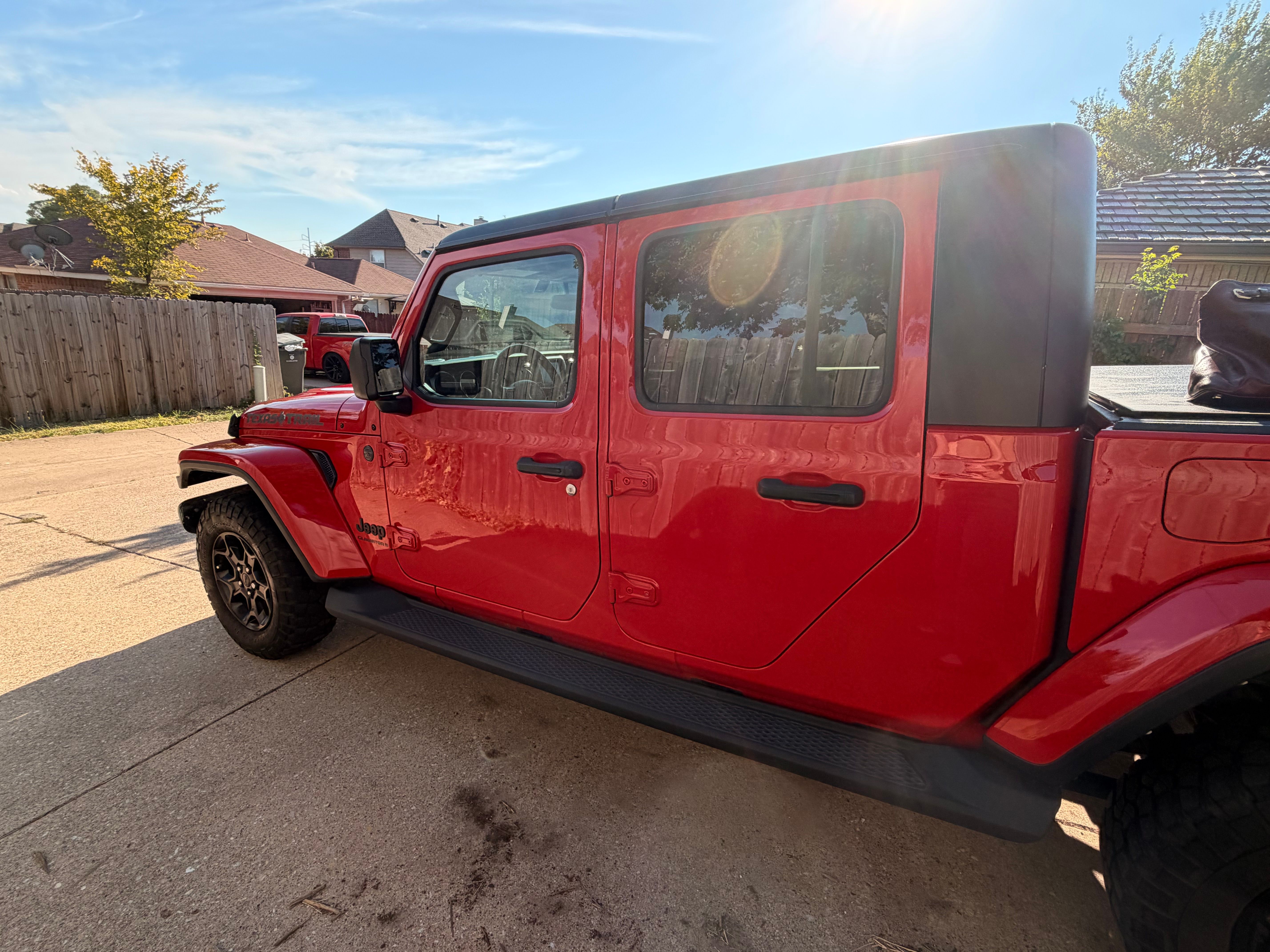 Used 2023 Jeep Gladiator Sport AWD/4WD image 11