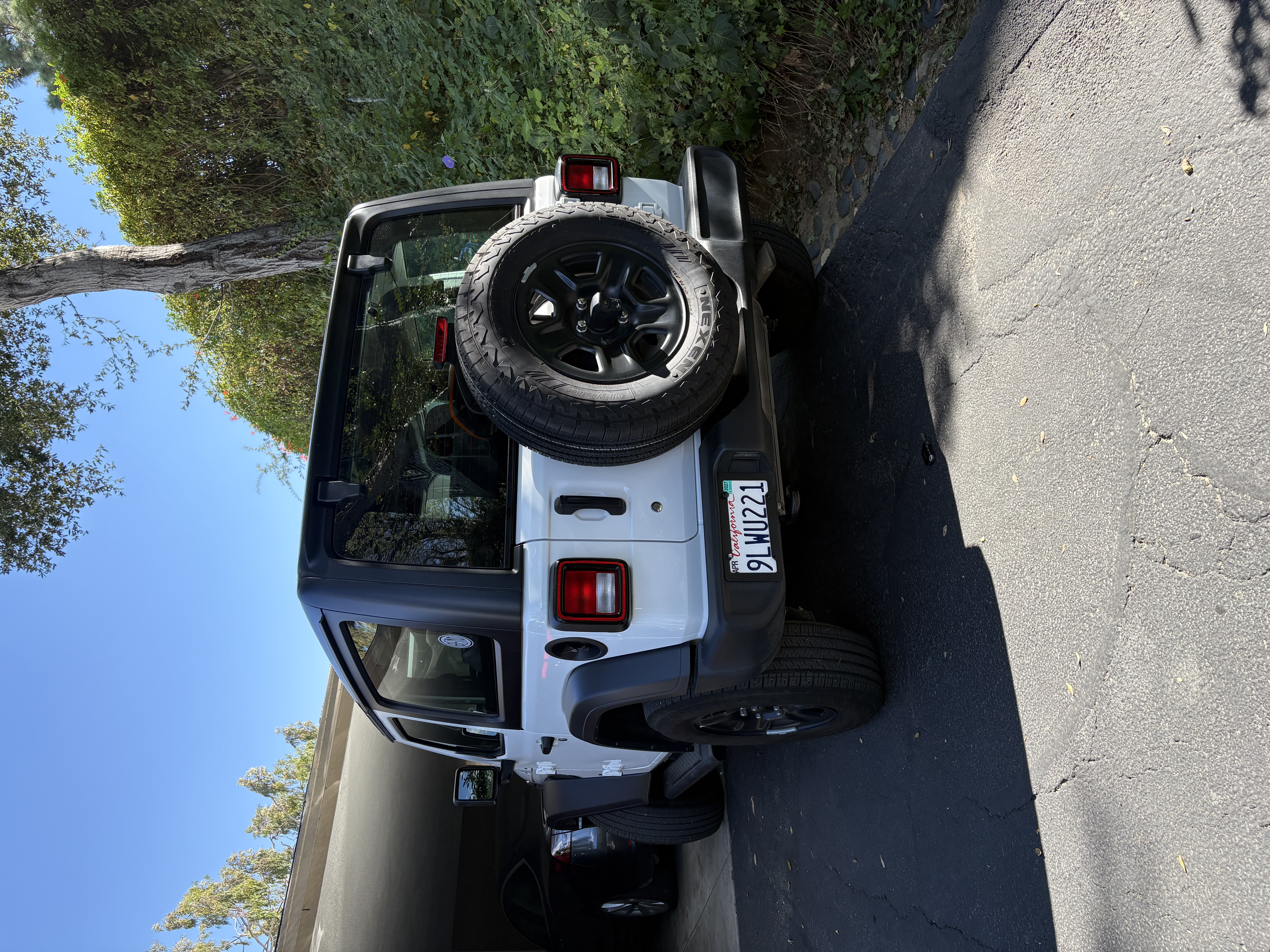 Used 2024 Jeep Wrangler Sport AWD/4WD image 10