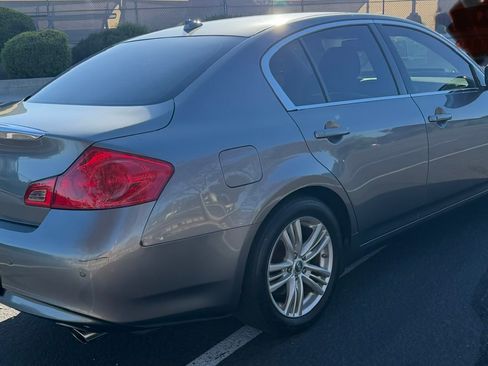 Used 2010 INFINITI G37 Journey w/ Premium Pkg RWD image 9