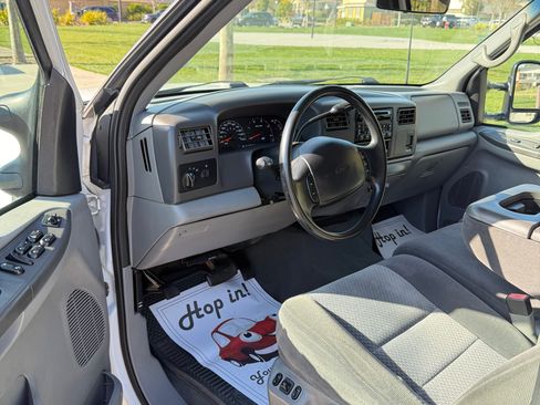 Used 2002 Ford F250 2WD Crew Cab Super Duty image 21