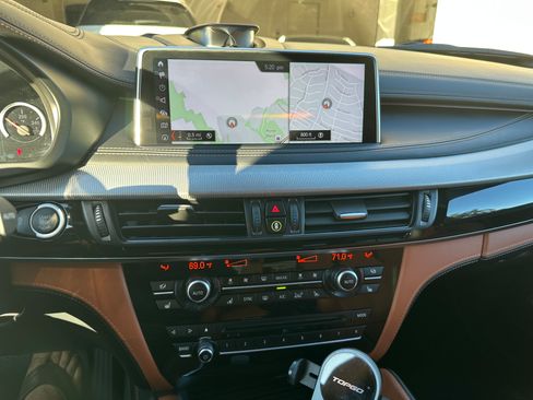 Used 2018 BMW X6 M image 21