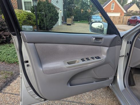 Used 2003 Toyota Camry LE FWD image 31