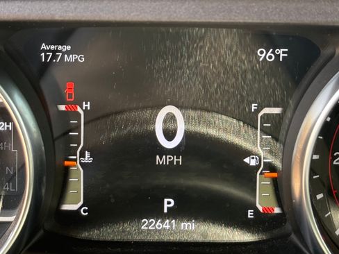 Used 2022 Jeep Gladiator Mojave w/ Trailer Tow Package AWD/4WD image 8