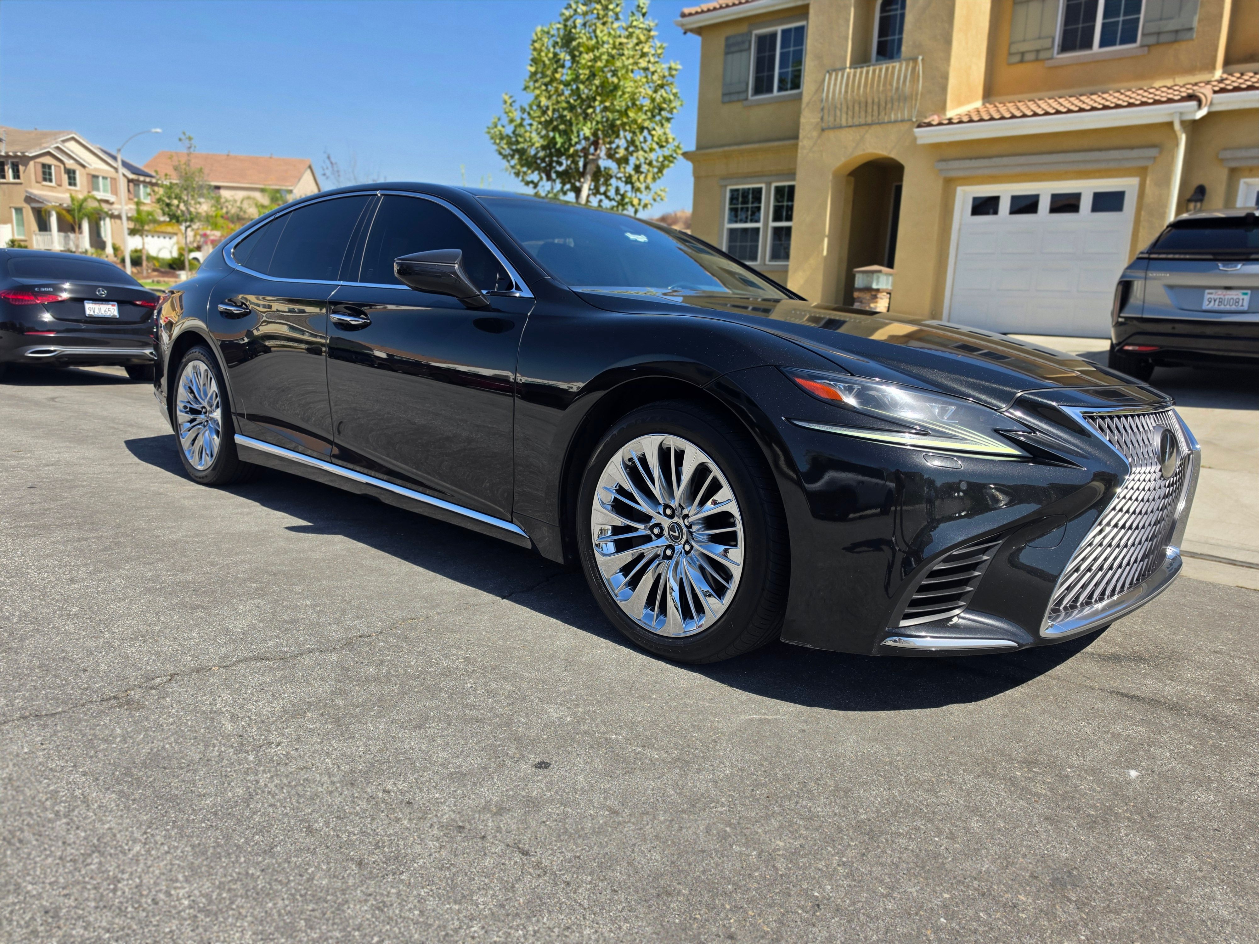 Used 2020 Lexus LS 500 AWD w/ Interior Upgrade Package image 4