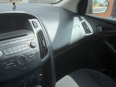Used 2017 Ford Focus S FWD image 9