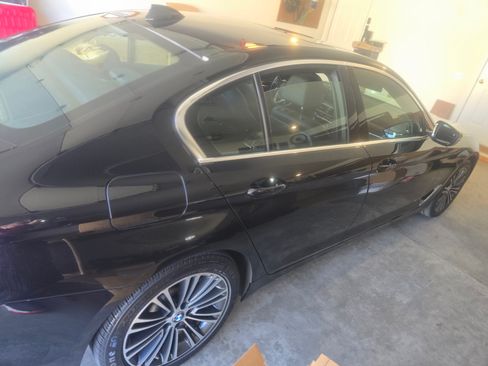 Used 2019 BMW 530i xDrive image 9