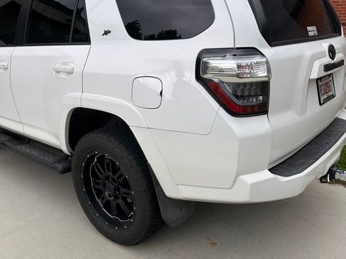 Used 2016 Toyota 4Runner SR5 image 6