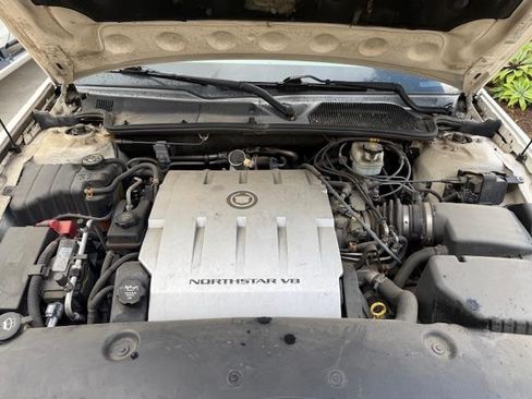 Used 2005 Cadillac De Ville Sedan image 21