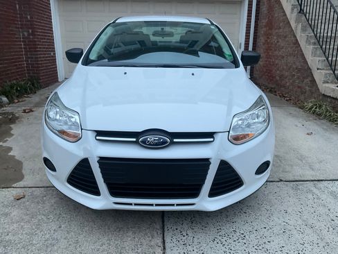 Used 2014 Ford Focus S image 8