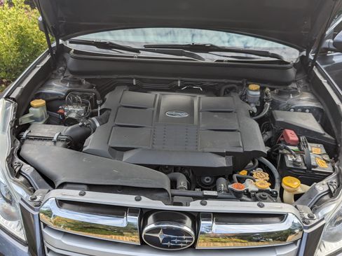 Used 2014 Subaru Outback 3.6R Limited image 27