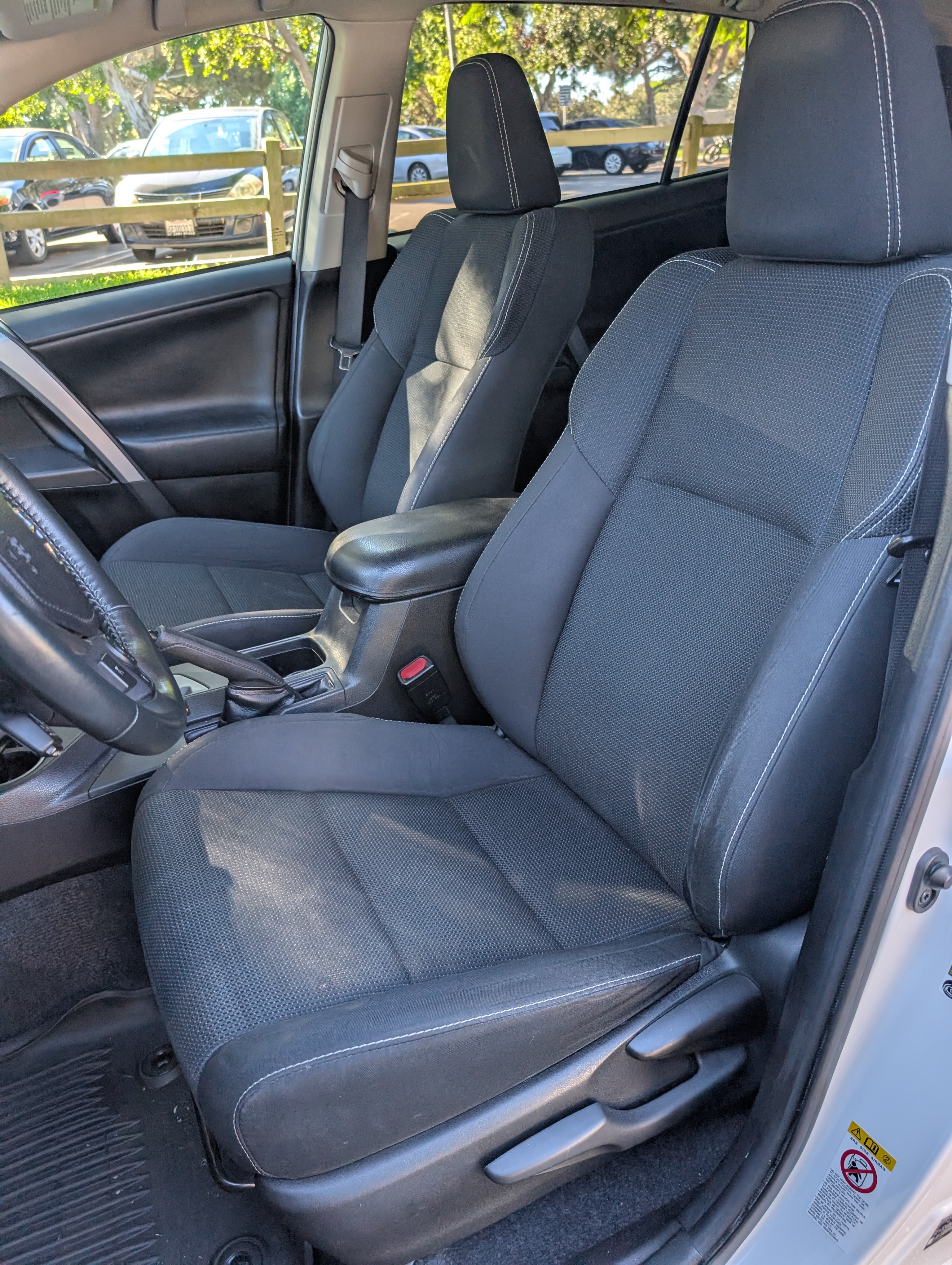 Used 2017 Toyota RAV4 XLE w/ All Weather Liner Package FWD image 15