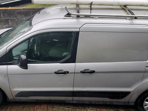 Used 2019 Ford Transit Connect XLT image 13