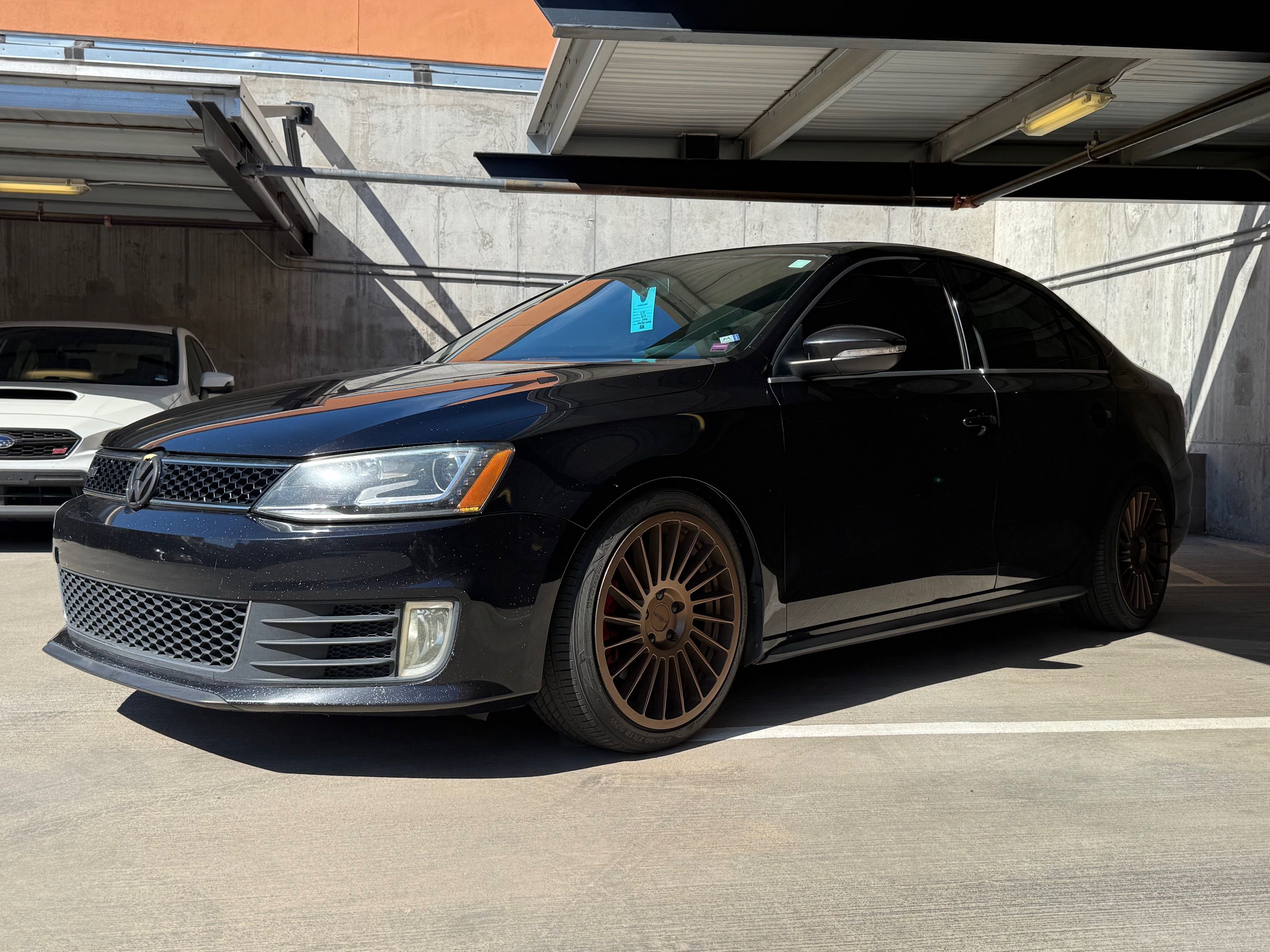 Used 2013 Volkswagen Jetta GLI Autobahn FWD image 2