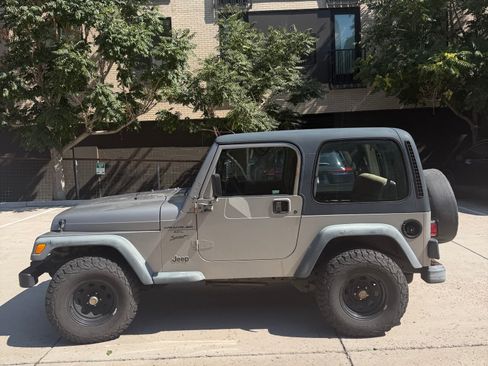 Used 2000 Jeep Wrangler Sport AWD/4WD image 4