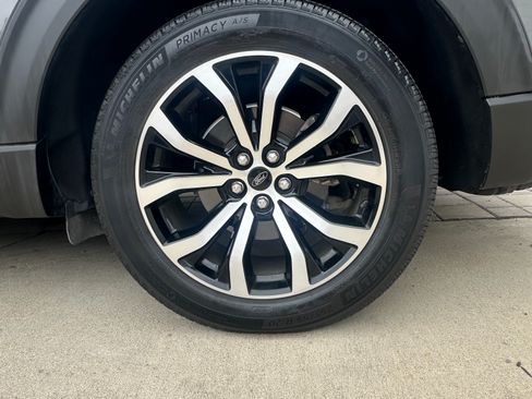 Used 2020 Ford Explorer ST w/ Premium Technology Package AWD/4WD image 11