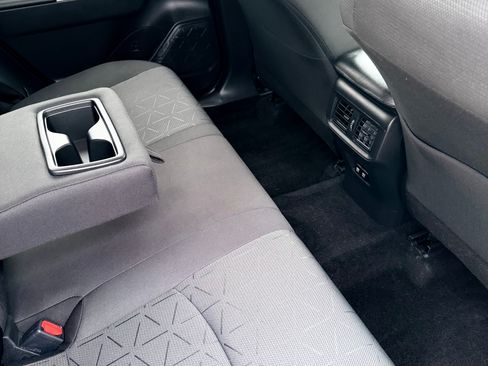 Used 2021 Toyota RAV4 XLE image 13