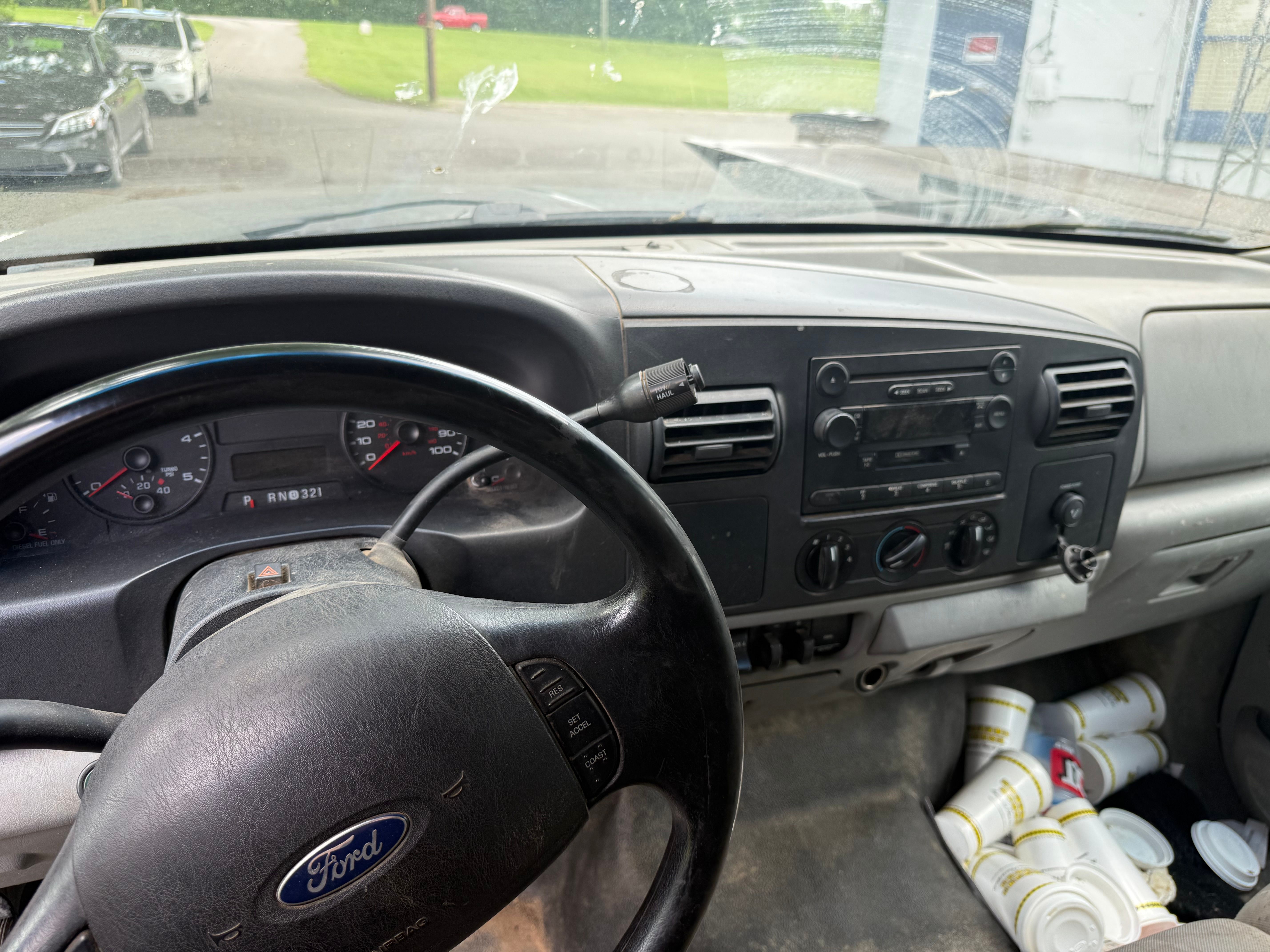 Used 2006 Ford F550 2WD Crew Cab Super Duty image 6