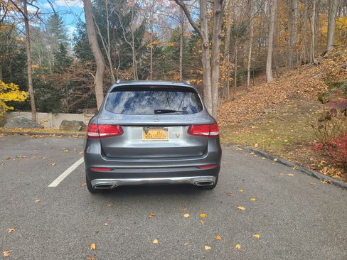 Used 2016 Mercedes-Benz GLC 300 4MATIC image 11