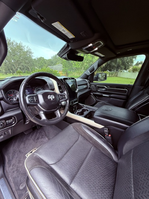 Used 2019 RAM 1500 Laramie RWD image 17