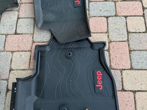 Used 2021 Jeep Wrangler Unlimited Rubicon image 27