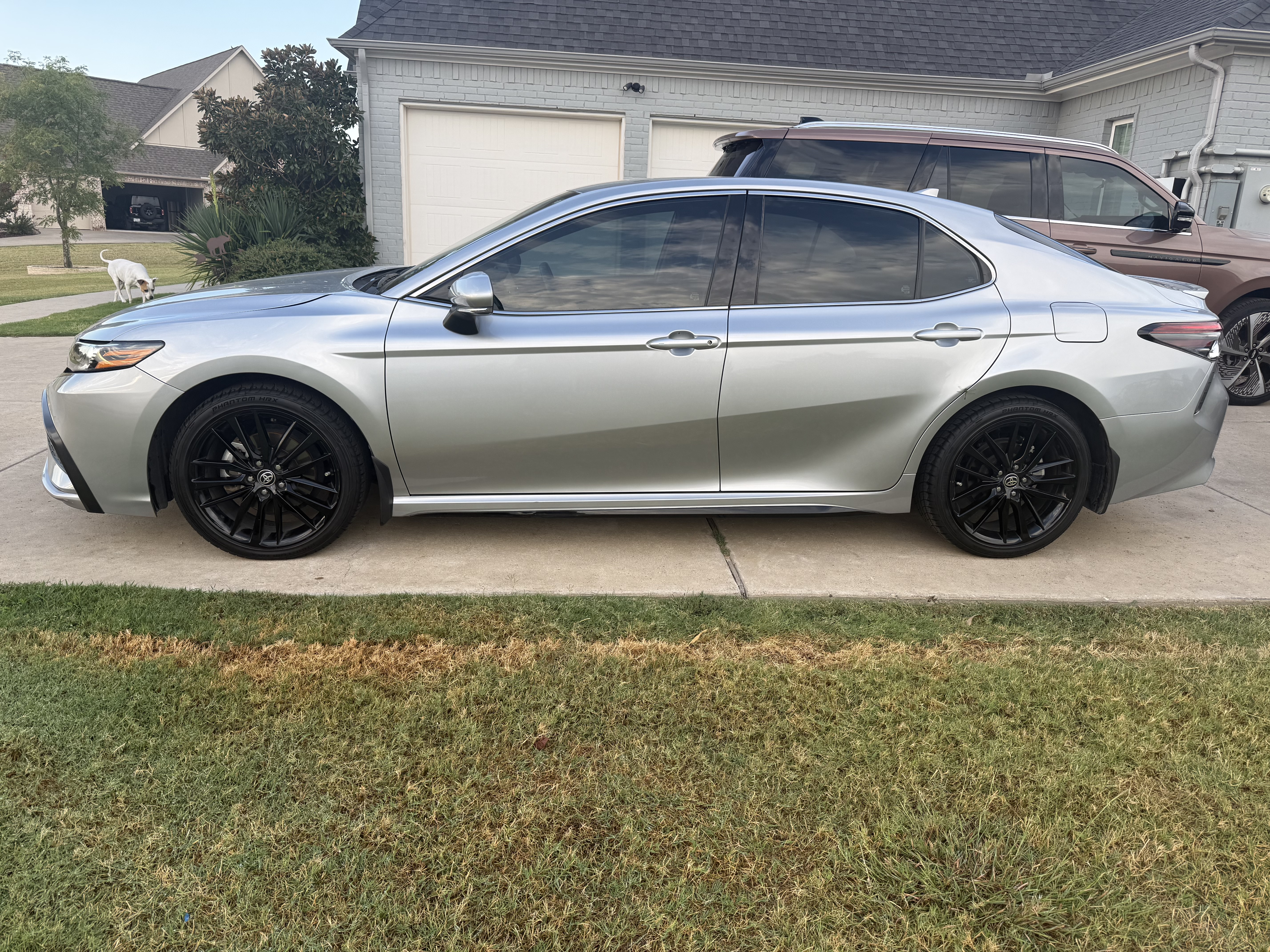 Used 2024 Toyota Camry XSE FWD image 6