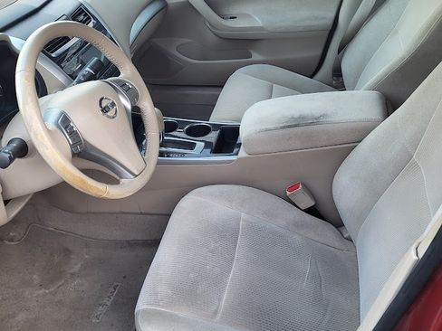 Used 2013 Nissan Altima 2.5 SV image 9