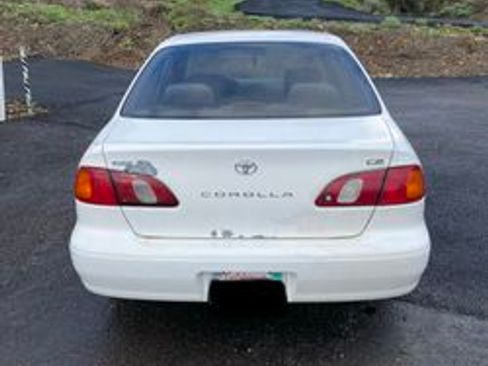 Used 1999 Toyota Corolla CE image 6