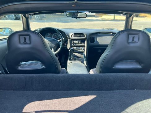 Used 2000 Chevrolet Corvette Coupe w/ Memory Pkg image 15
