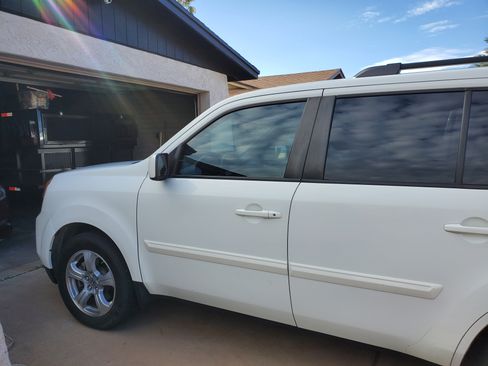 Used 2015 Honda Pilot EX image 2