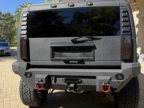 Used 2003 HUMMER H2 Luxury w/ Preferred Equipment Group image 6