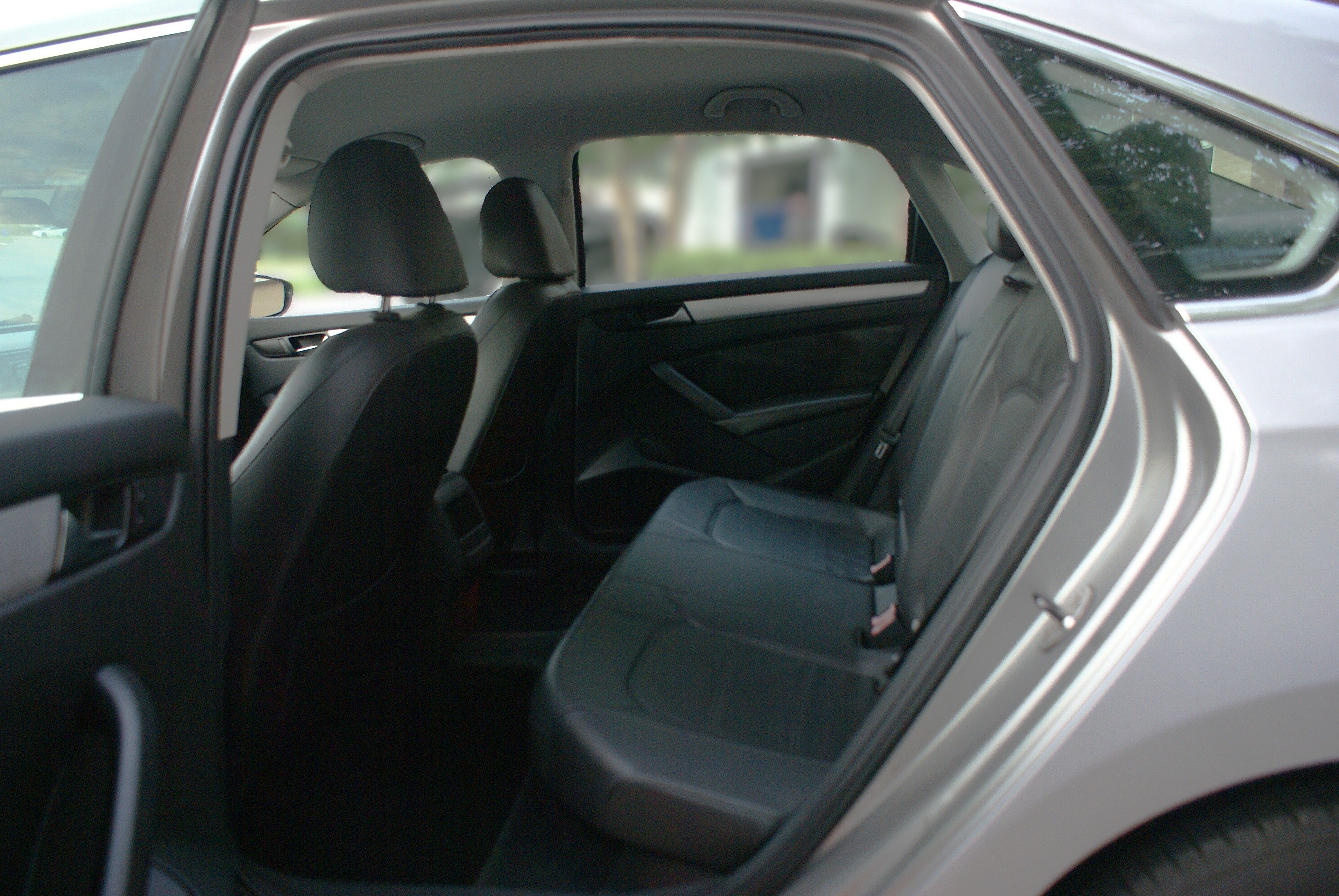 Used 2012 Volkswagen Passat 2.5 SE FWD image 9