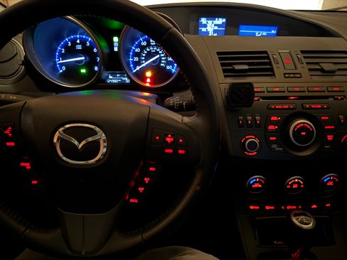 Used 2013 MAZDA MAZDA3 i Touring w/ Preferred Equipment Pkg image 13