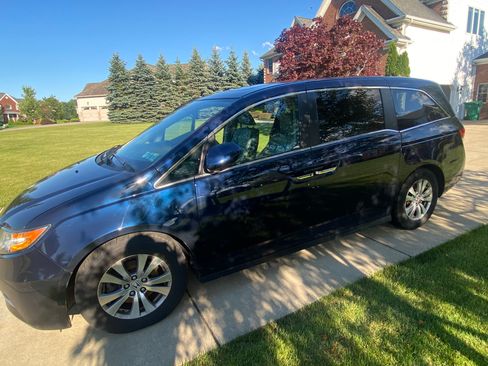 Used 2014 Honda Odyssey EX-L image 2