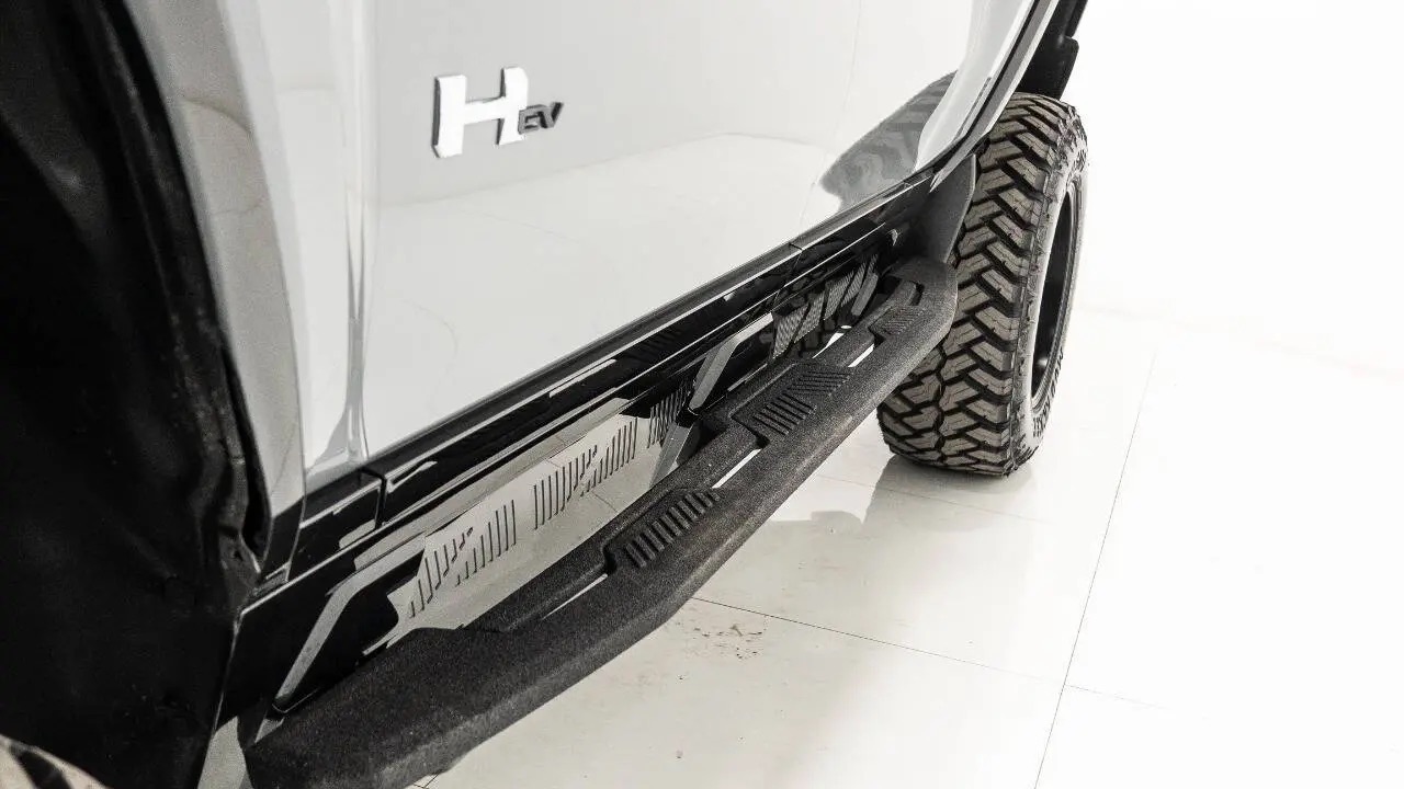 Used 2024 GMC Hummer EV 2X AWD/4WD image 17
