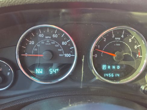 Used 2012 Jeep Wrangler Unlimited Sport image 9