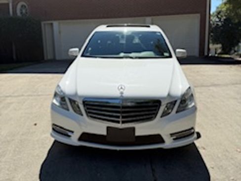 Used 2013 Mercedes-Benz E 350 Sedan image 4