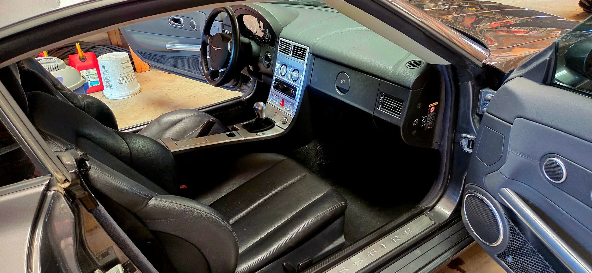 Used 2004 Chrysler Crossfire Coupe RWD image 9