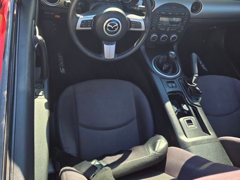 Used 2009 MAZDA MX-5 Miata Touring w/ Suspension Pkg image 9